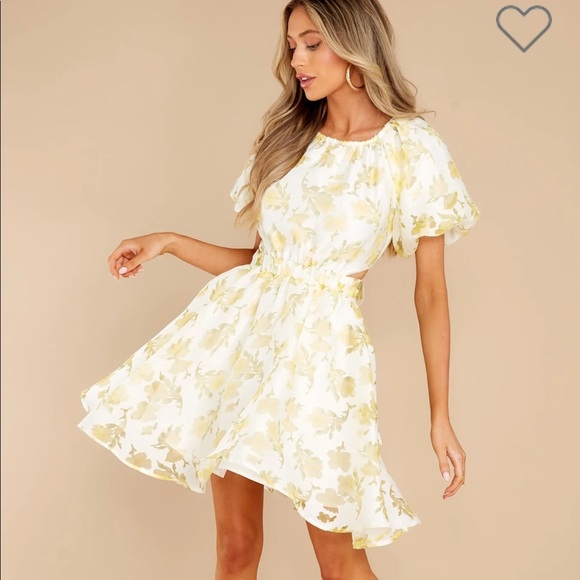 Her Own Fairytale Yellow Floral Print Dress - Picture 4 of 8